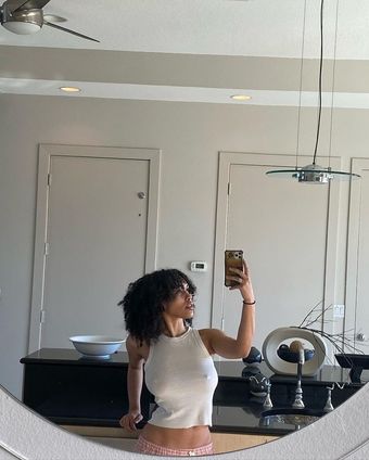 Aaliyeezy