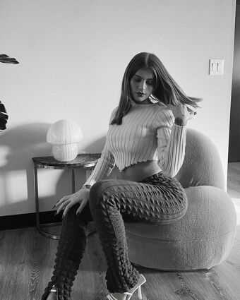 AAri Nøgen Lækager OnlyFans Foto 8