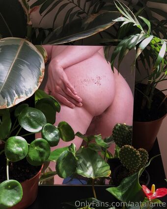 aatalante Nøgen Lækager OnlyFans Foto 26