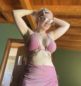 Abipop Nøgen Lækager OnlyFans Foto 10