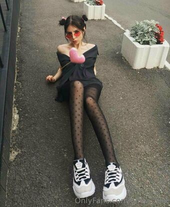 adel_leda Nøgen Lækager OnlyFans Foto 6