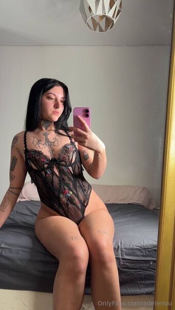 adeleriou Nøgen Lækager OnlyFans Foto 15
