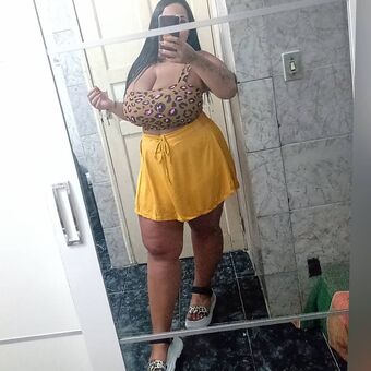 Adriane Esteves