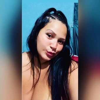 Adriane Esteves