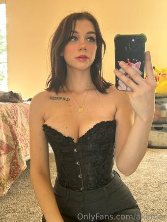 akamer Nøgen Lækager OnlyFans Foto 5