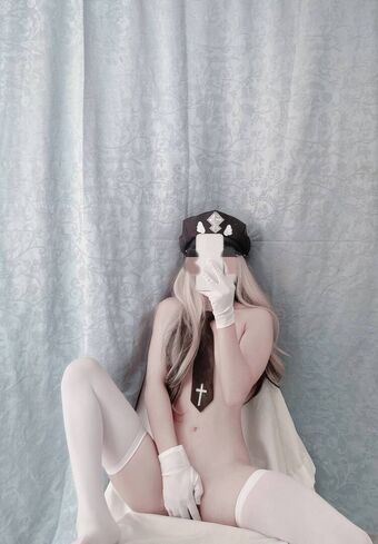 Akari_Cos