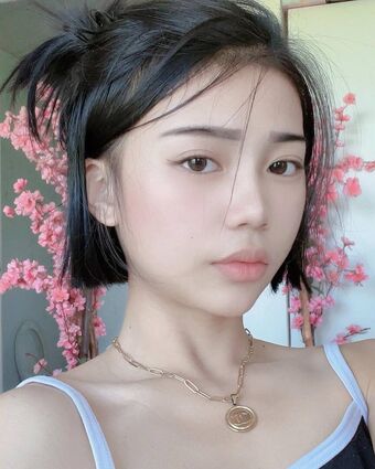 Akari_Cos