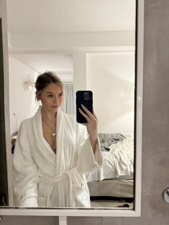 alexiapremium