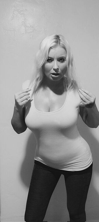 Ali Rhoades Nøgen Lækager OnlyFans Foto 24
