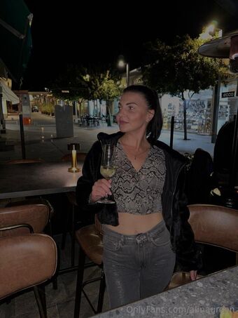 alinagreen Nøgen Lækager OnlyFans Foto 16