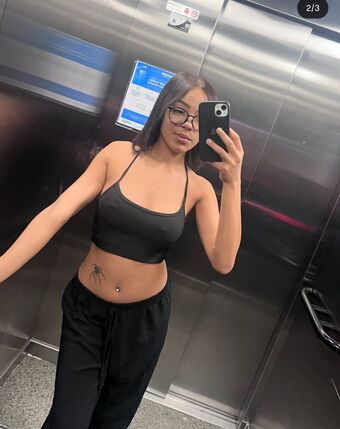 Aline Vasconcelos