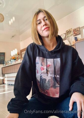 alineraspberry Nøgen Lækager OnlyFans Foto 2