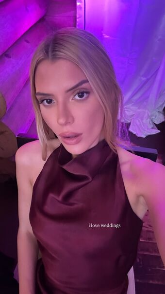 Alissa Violet