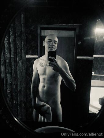 alliehot Nøgen Lækager OnlyFans Foto 35