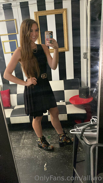 alliwo Nøgen Lækager OnlyFans Foto 19