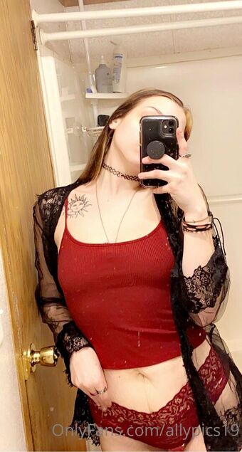 allypics19 Nøgen Lækager OnlyFans Foto 4
