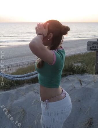 Almahalt Nøgen Lækager OnlyFans Foto 17