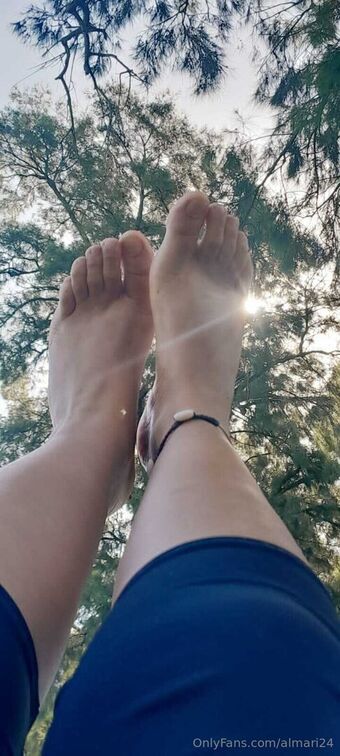 almari24 Nøgen Lækager OnlyFans Foto 15