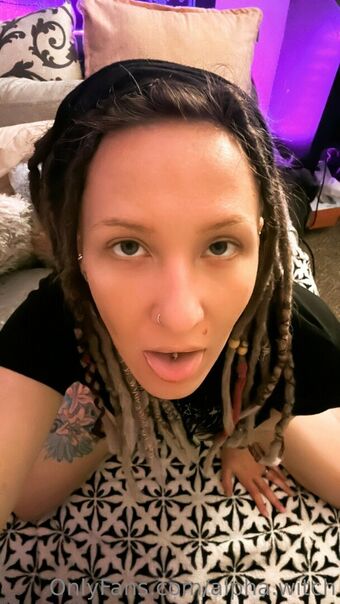alpha.witch Nøgen Lækager OnlyFans Foto 11
