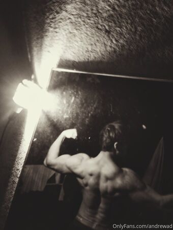 andrewad Nøgen Lækager OnlyFans Foto 11