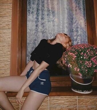 anna_ellie