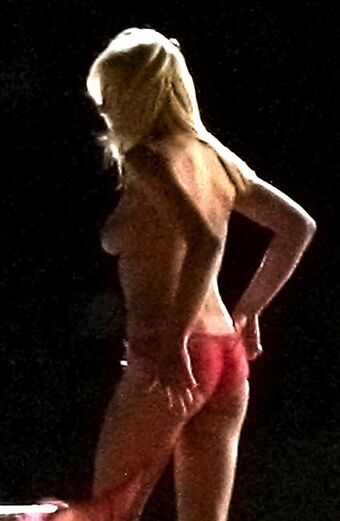 Anna Faris Nøgen Lækager OnlyFans Foto 42