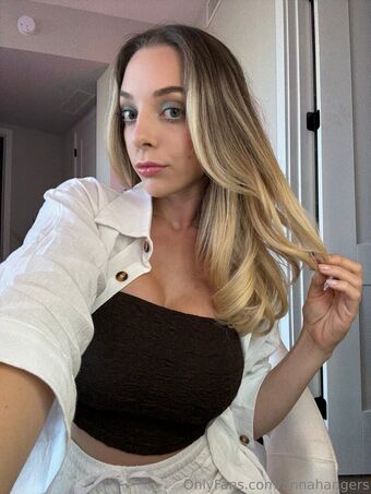 annahangers Nøgen Lækager OnlyFans Foto 35