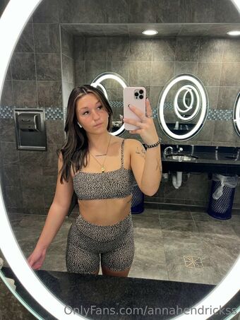 annahendrickss Nøgen Lækager OnlyFans Foto 18