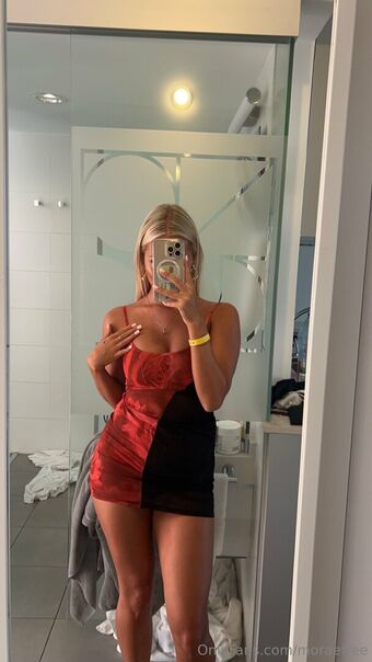 annamorae136