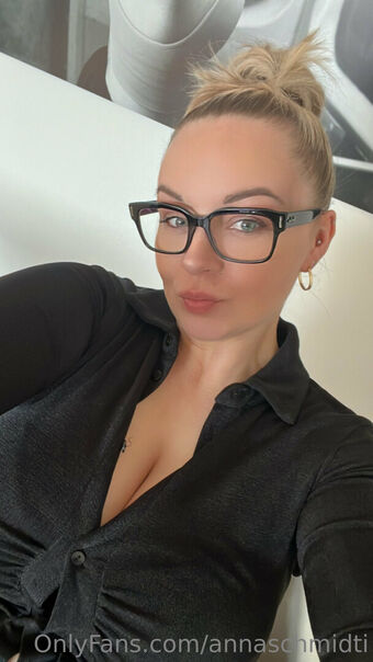 annaschmidti