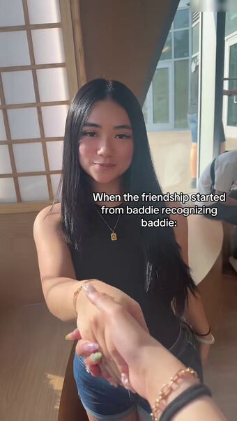 Annie Zheng (@cellow111)