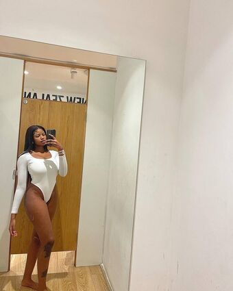 Antoinette Nøgen Lækager OnlyFans Foto 10