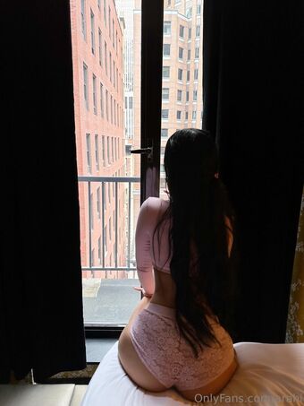 arahi Nøgen Lækager OnlyFans Foto 17