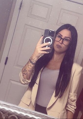 Ashley Giorgio