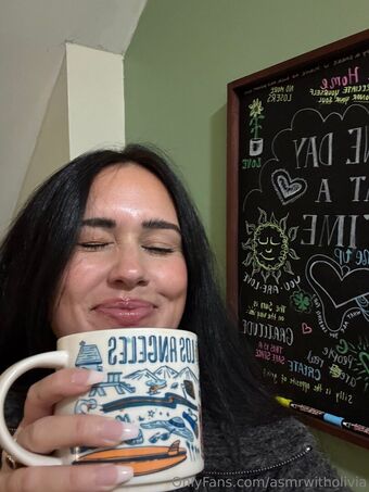 asmrwitholivia