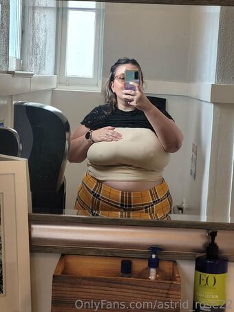 astrid_rose22