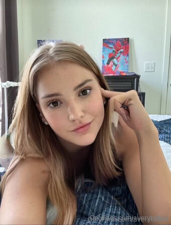averytalbot Nøgen Lækager OnlyFans Foto 17