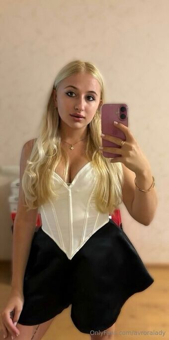 avroralady Nøgen Lækager OnlyFans Foto 35