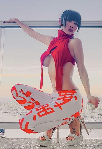 Bai Ling