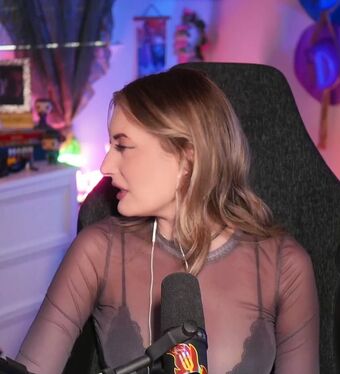 BasicWitGirl