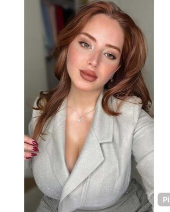 Batoul Hasroumi