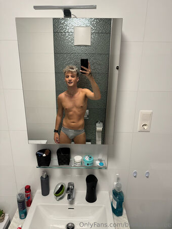 blondekingfree
