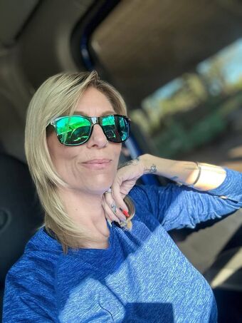 Blondetattooedtrucker