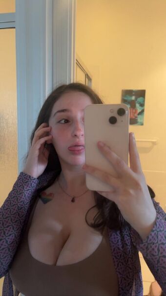 BustyMor N