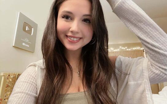 Cait ASMR