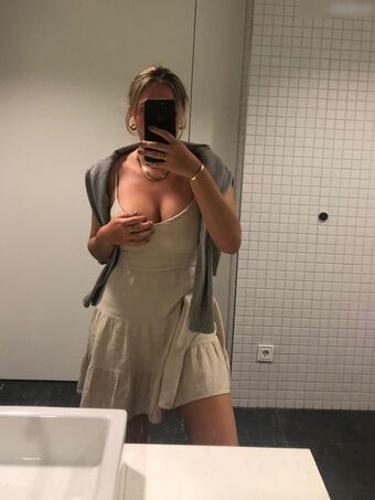 carlaaxsophie | Carla Sophie Schell