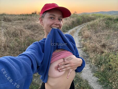 CC Fleur Nøgen Lækager OnlyFans Foto 51