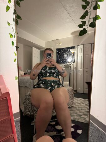 CelestialJoyce Nøgen Lækager OnlyFans Foto 37