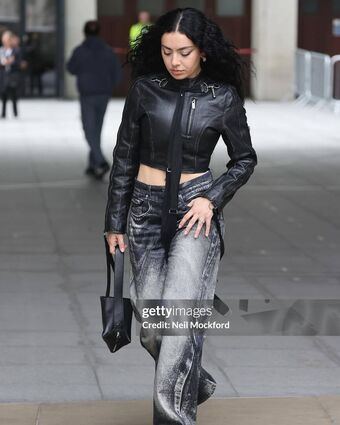 Charli-xcx