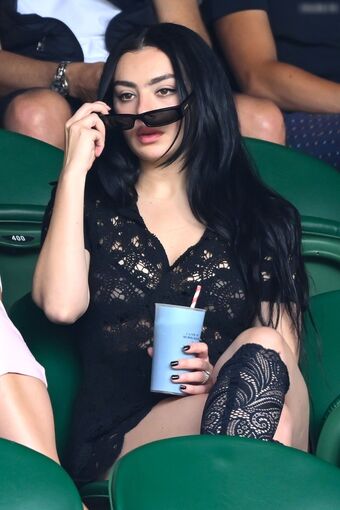 Charli-xcx